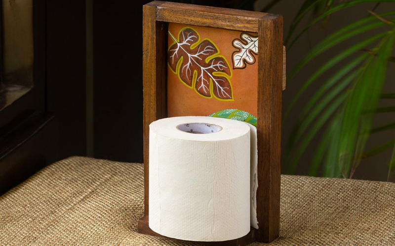 Choosing your toilet roll holder—10 things to consider