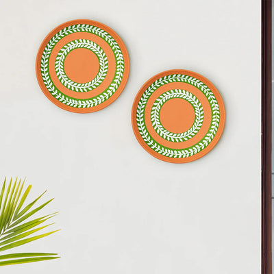 'Leaf Spiral' Hand-Painted Terracotta Wall Plates Wall Décor (8 Inches, Set of 2, Orange)