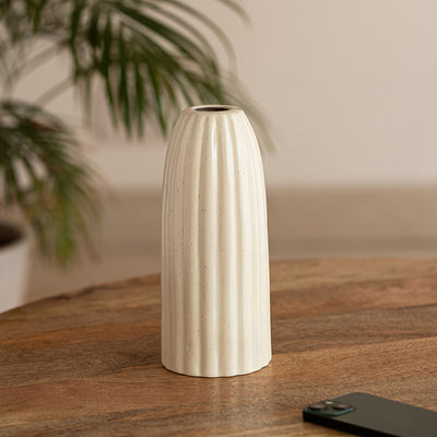 'Grooved Modern' Decorative Ceramic Vase (Handglazed Studio Pottery, 8.7 Inches)