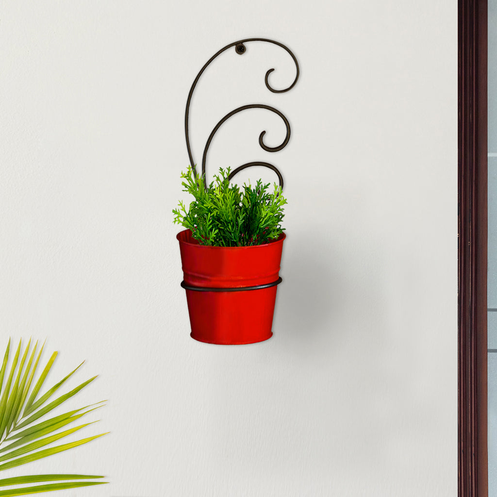 The Red Bucket&