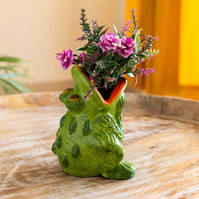 'Croaking Frog' Handmade & Hand-Painted Terracotta Table Planter Flower Pot (5.9 Inch, Green)