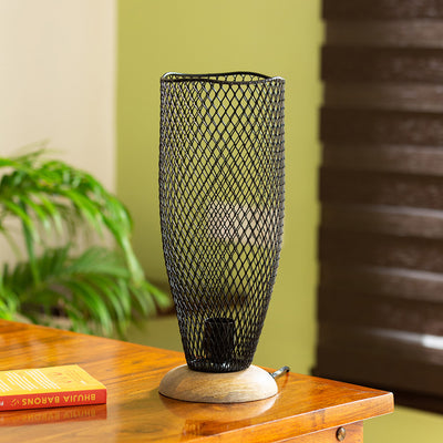 'Ebony Mesh' Handcrafted Table Lamp In Mango Wood & Iron (15 Inches)