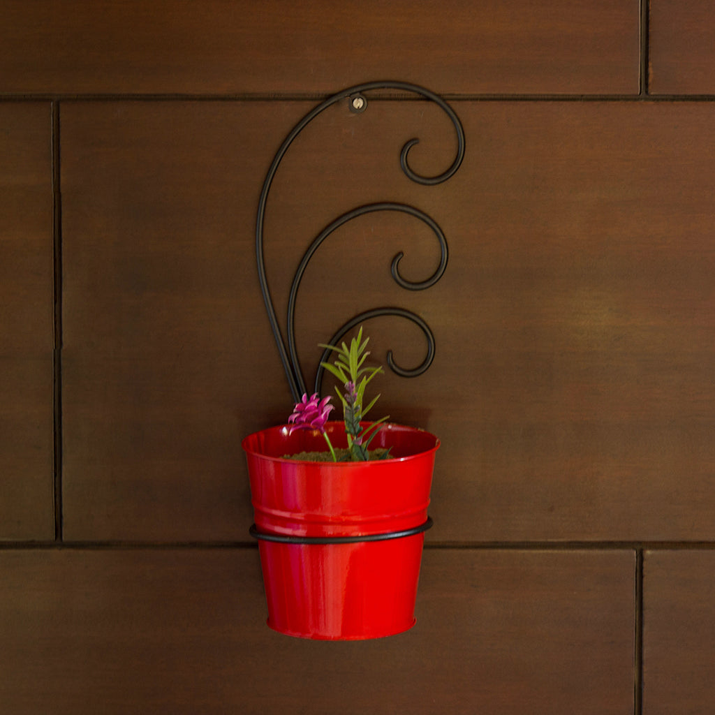 The Red Bucket&