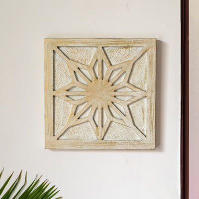 'Blooming Wood' Handcrafted Wall Decor In Recycled Wood (12 Inch)