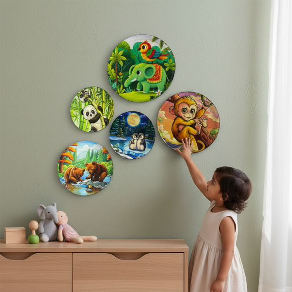 'Little Explorers' Decorative Wall Plates Wall Décor Hanging (30.5 Cm, Set of 5, Iron,  Hand-Enameled)