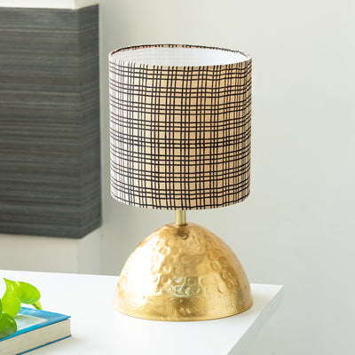 'Checkered Hammered' Decorative Table Lamp (14.8 Inches, Iron)