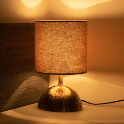 'Golden Hammered' Decorative Table Lamp (11.3 Inches, Iron)