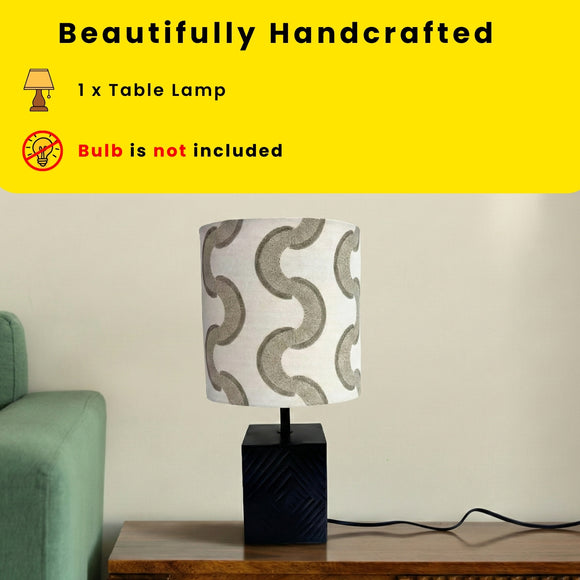  'Sleek Flow' Metal Decorative Table Lamp (38.9 Cm, Without Bulb, Hand-Etched)