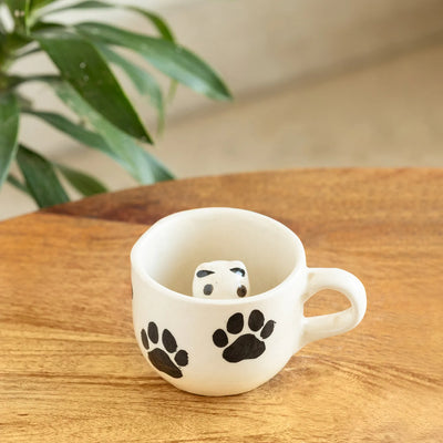 ExclusiveLane 'Furry Friend Suprise' Ceramic Tea And Coffee Mugs (210 ML, Microwave Safe, Hand-Embossed)