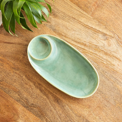 ExclusiveLane 'Sage Serenity' Ceramic Chip-N-Dip Serving Platter (Microwave Safe, Hand Glazed)
