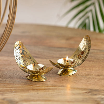 Curved Petals' Handcrafted Brass Diyas (Set of 2, Hand-Etched, 4.7 Inches, 15 ml, 0.08 Kg)
