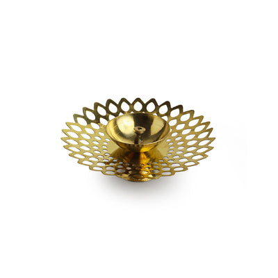 Festive Marigold' Handcrafted Brass Diyas (Set of 3, 10-15 & 20 ml, 0.12 Kg)