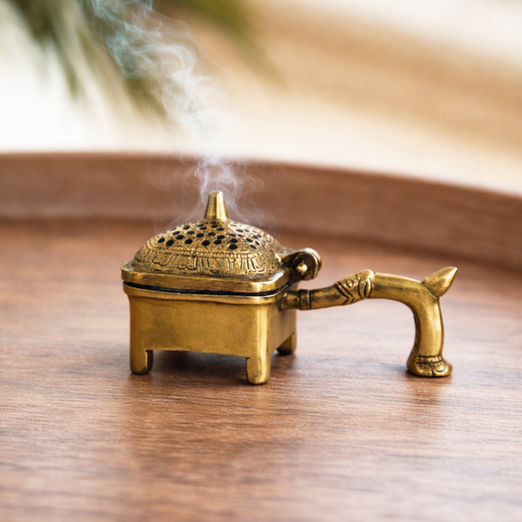  'Divine Aroma' Dhoop Dani Brass Incense Burner with Handle (6.3 Cm, 0.45 Kg, Hand-Etched)