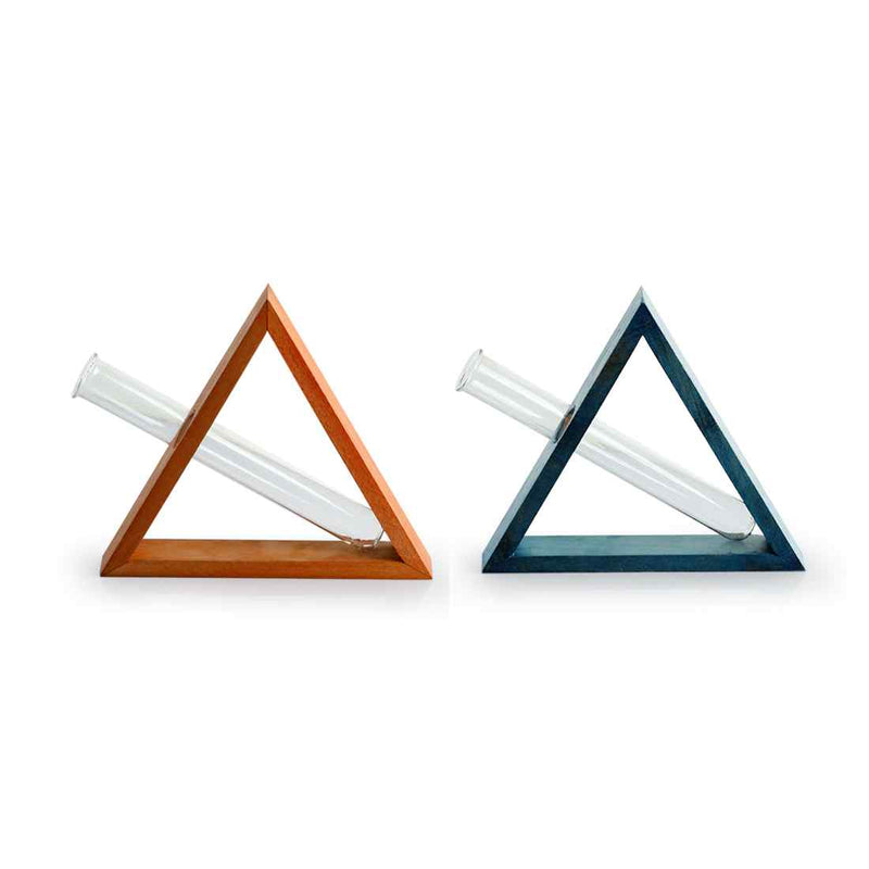 Tilted-Triangle Glass Garden&
