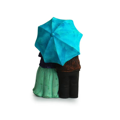 'Italian Old Umbrella Couple' Modern Decorative Showpiece Statue (Resin, Handcrafted, 17.5 cm)