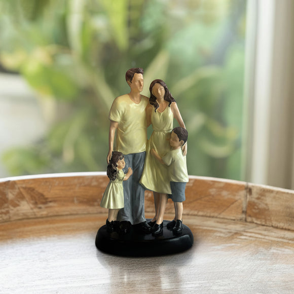 'Family Embrace' Resin Decorative Showpiece Figurine (Hand-Crafted, 22.8 Cm)