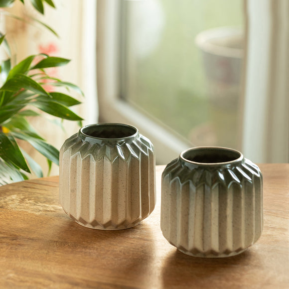 ExclusiveLane 'Ripped Radiance' Decorative Ceramic Vases (Set of 2, 11.5 Cm, Handglazed Studio Pottery)