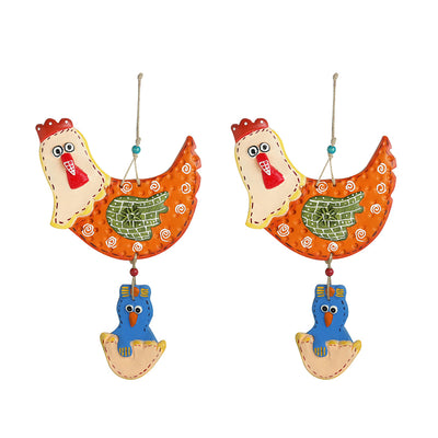 Hens & Chicks' Handmade & Hand-painted Decorative Wall Hanging In Terracotta (Set of 2 | Orange)