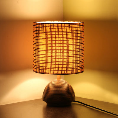 'Checkered-Carved' Table Lamp In Mango Wood (14 Inch)