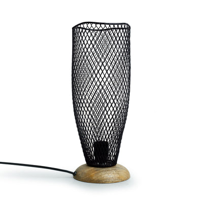 'Ebony Mesh' Handcrafted Table Lamp In Mango Wood & Iron (15 Inches)