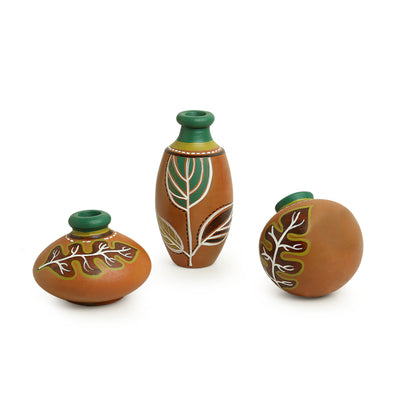 Shades of a Leaf' Hand-Painted Miniature Terracotta Pots Showpieces (Set of 3 | Earthen Pots)