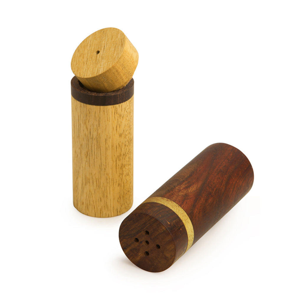 Elegant Salt & Pepper Shaker In Brown