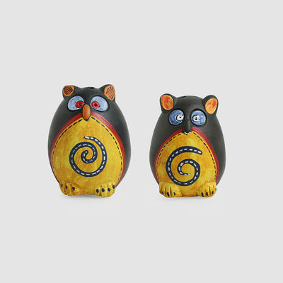 Small 'Twin Owl Shaped' Salt & Pepper Shaker Set In Terracotta (Set Of 2)