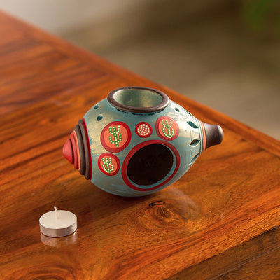 'Oasis Shankh' Hand-Painted Aroma Diffuser In Terracotta (Turquoise Blue)