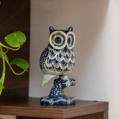 'The Consious Owl' Hand-Painted Showpiece In Wood