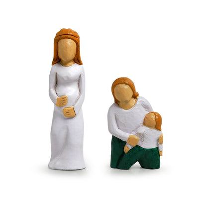 'Family Tales' Hand-Carved & Hand-Painted Wood Figurine Showpiece (Set of 2)