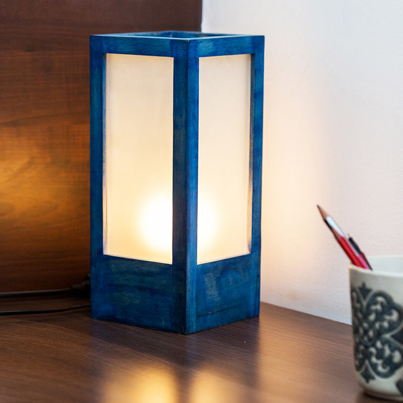 10 Inch Wooden Table Lamp With Frosted Glass In Berry Blue