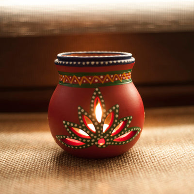 Terracotta Handpainted Aroma Diffusor In Red