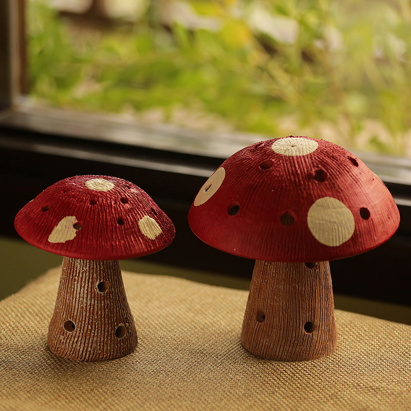 Terracotta Handpainted Garden Mushroom Set In Red