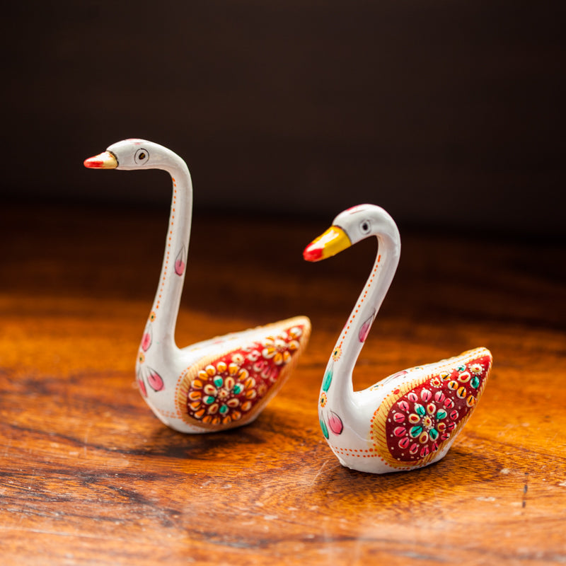 Meenakari White Swan Set Handenamelled In Metal (Set Of 2)