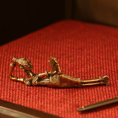 'Reading Beauty' Handmade Brass Figurine In Dhokra Art