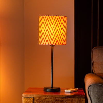 'Oranged Chevrons' Handcrafted Table Lamp In Iron (18 Inch)