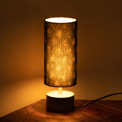 'Prussian Perks' Handcrafted Round Table Lamp In Mango Wood (14 Inch)